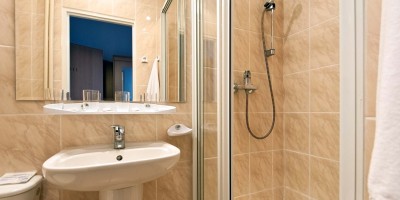 Hotel Suwałki huoneet majoitus ravintola konferenssi vapaa-aika Puolassa