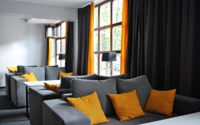 Hotel Suwałki huoneet majoitus ravintola konferenssi vapaa-aika Puolassa