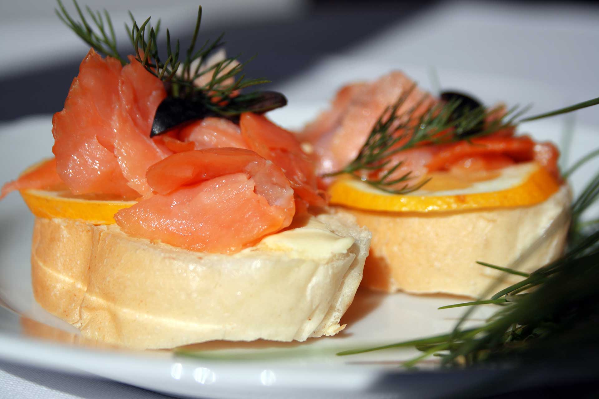 Hotel Suwałki huoneet majoitus ravintola konferenssi vapaa-aika Puolassa